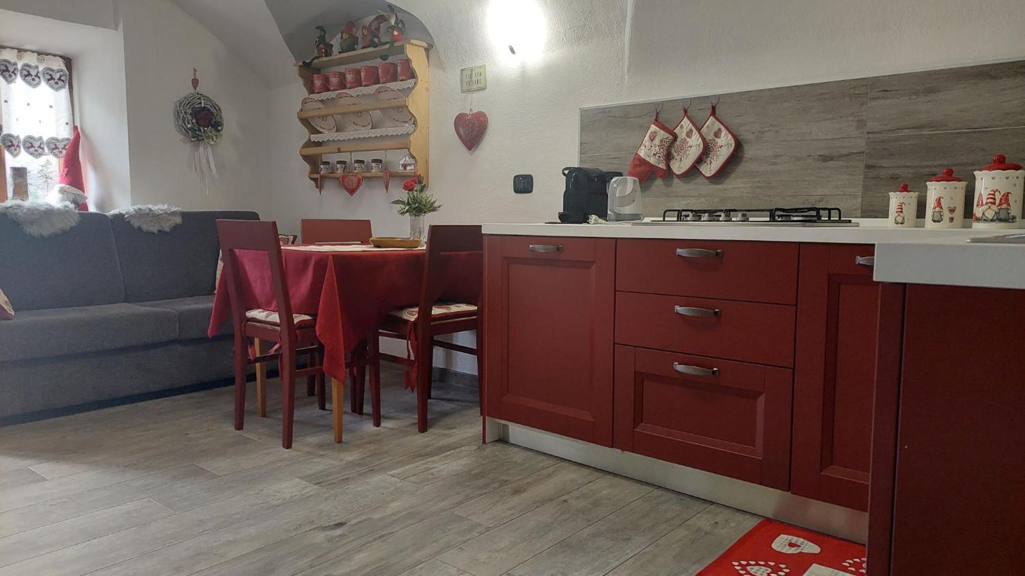 Apartment L'antica Canonica Di Casa Bernardi, Wi-fi Posto Auto Pet Friendly *